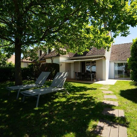 Cottage "Le Nautic" Face Au Lac De La Foret D'Orient - Les Cottages Du Belvedere Mesnil-Saint-Pere Exterior photo